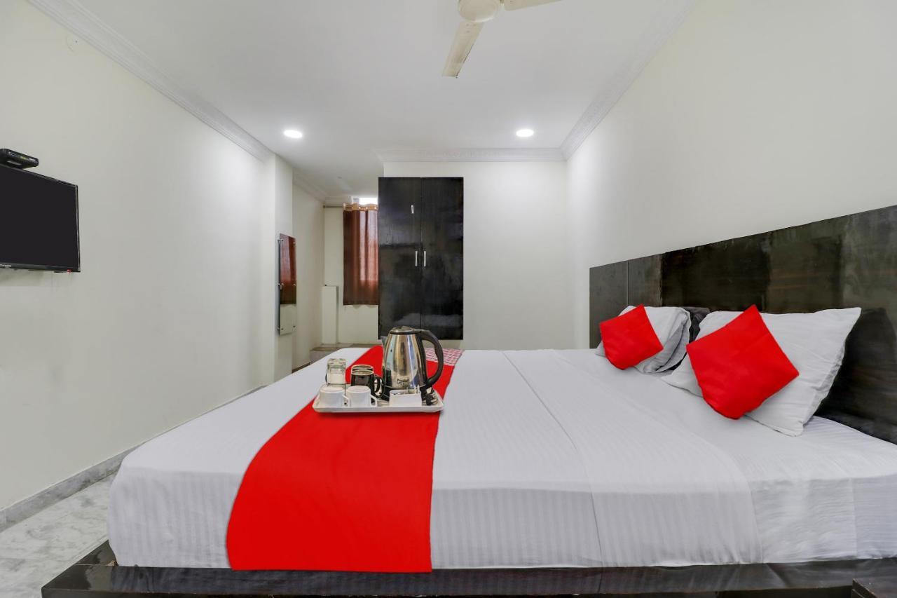 Oyo Dharani Grand Hotel Khammam ภายนอก รูปภาพ